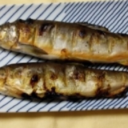 冷凍保存していた鮎を使ったのですが、日本酒が合う、大変おいしい鮎になりました。素敵なレシピをありがとうございます。